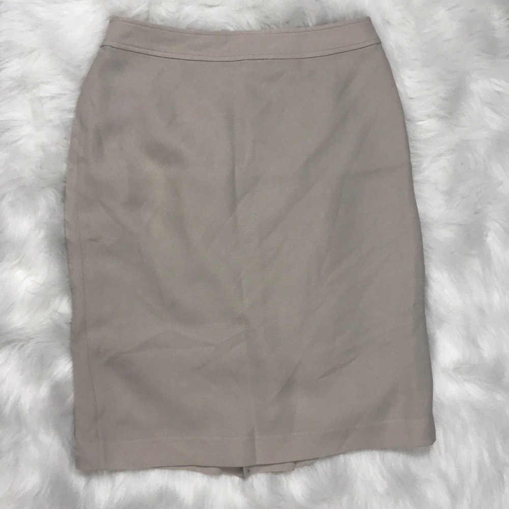 ANN TAYLOR SKIRT😃